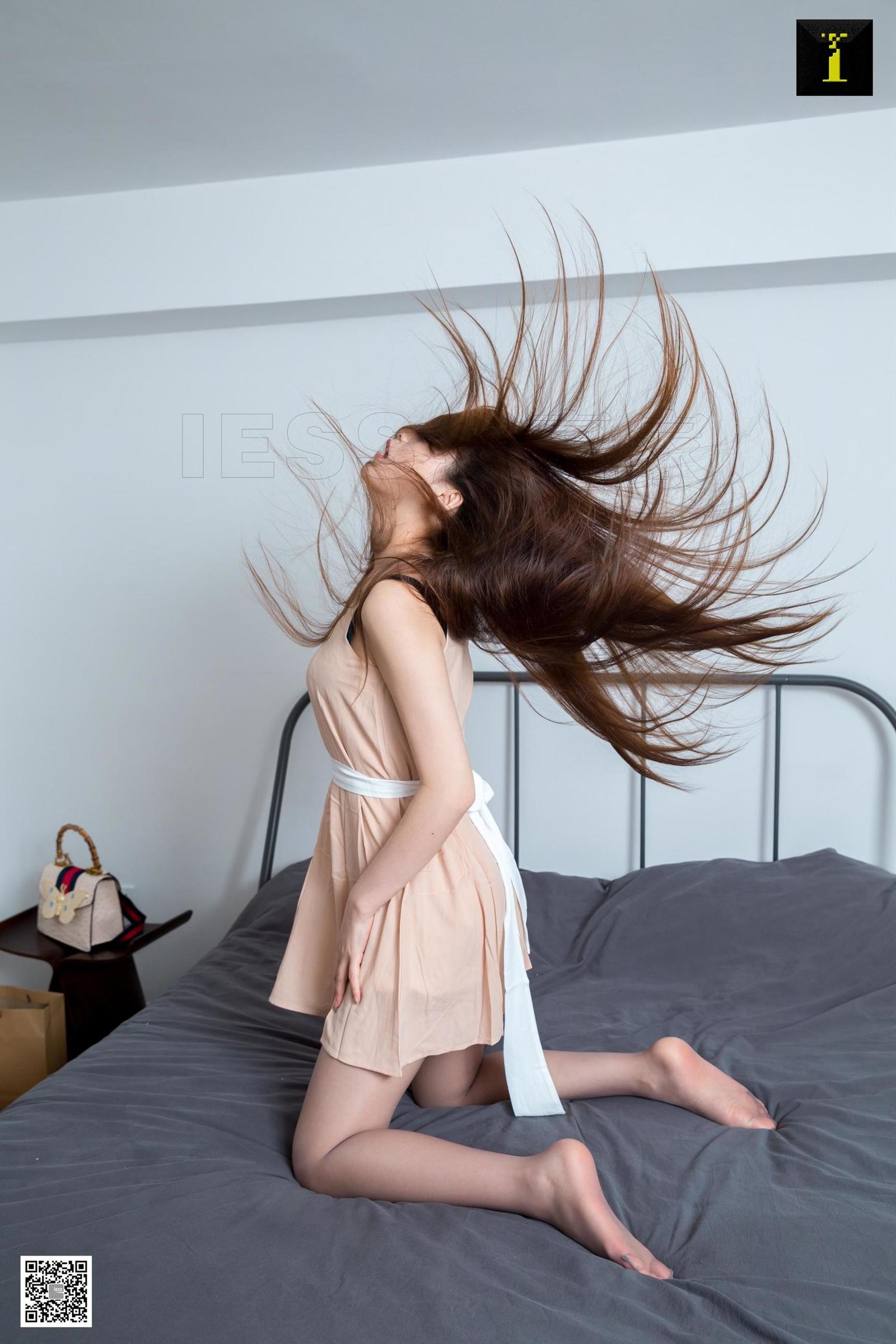 性感写真（真人集）[抖漫]韩漫全集-性感写真（真人集）-36d美胸高颜值可爱不失性感，美乳丰臀让人着魔无删减无遮挡章节图片 