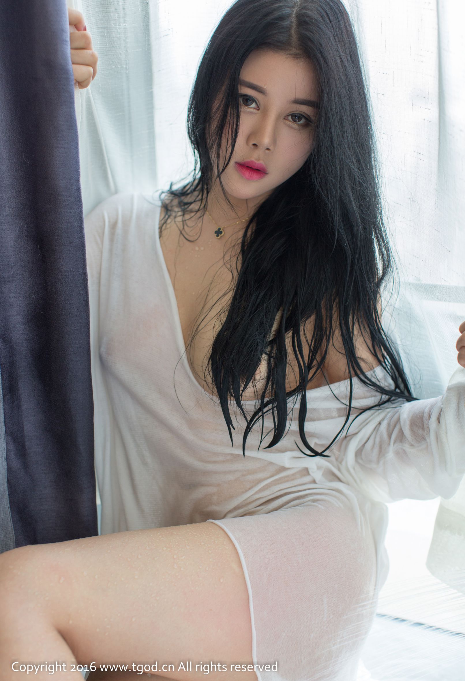 性感写真（真人集）[抖漫]韩漫全集-性感写真（真人集）-清新小主叶佳颐，半透明湿身照；漂亮乳晕一晃，曼妙身段难忘却无删减无遮挡章节图片 
