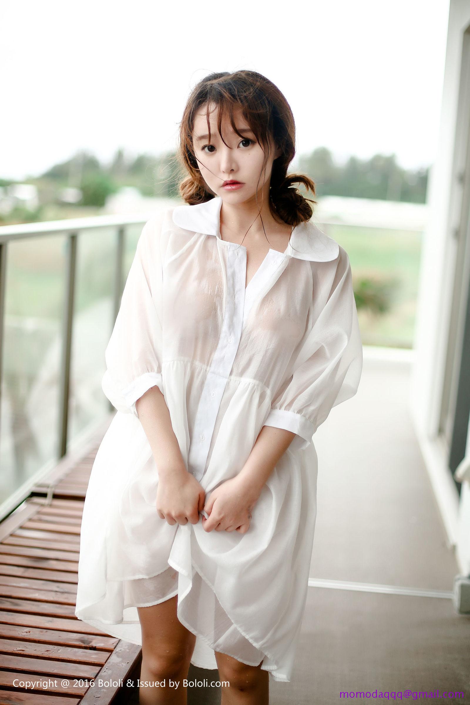 性感写真（真人集）[抖漫]韩漫全集-性感写真（真人集）-巨乳蜜桃比基尼，丁字裤的诱惑，寒赐浴华清池，温泉水滑洗凝脂！无删减无遮挡章节图片 