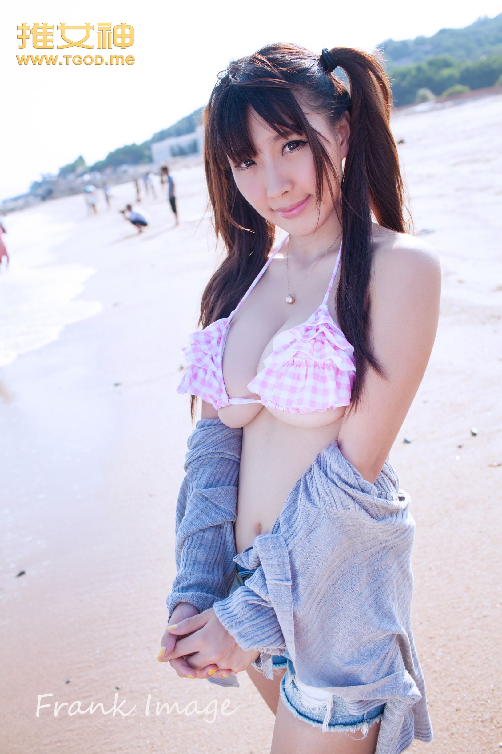 性感写真（真人集）[抖漫]韩漫全集-性感写真（真人集）-学生萌装发育特别好呢，湖边比基尼秒变成熟风格了。喜欢可爱嫩嫩的感觉无删减无遮挡章节图片 